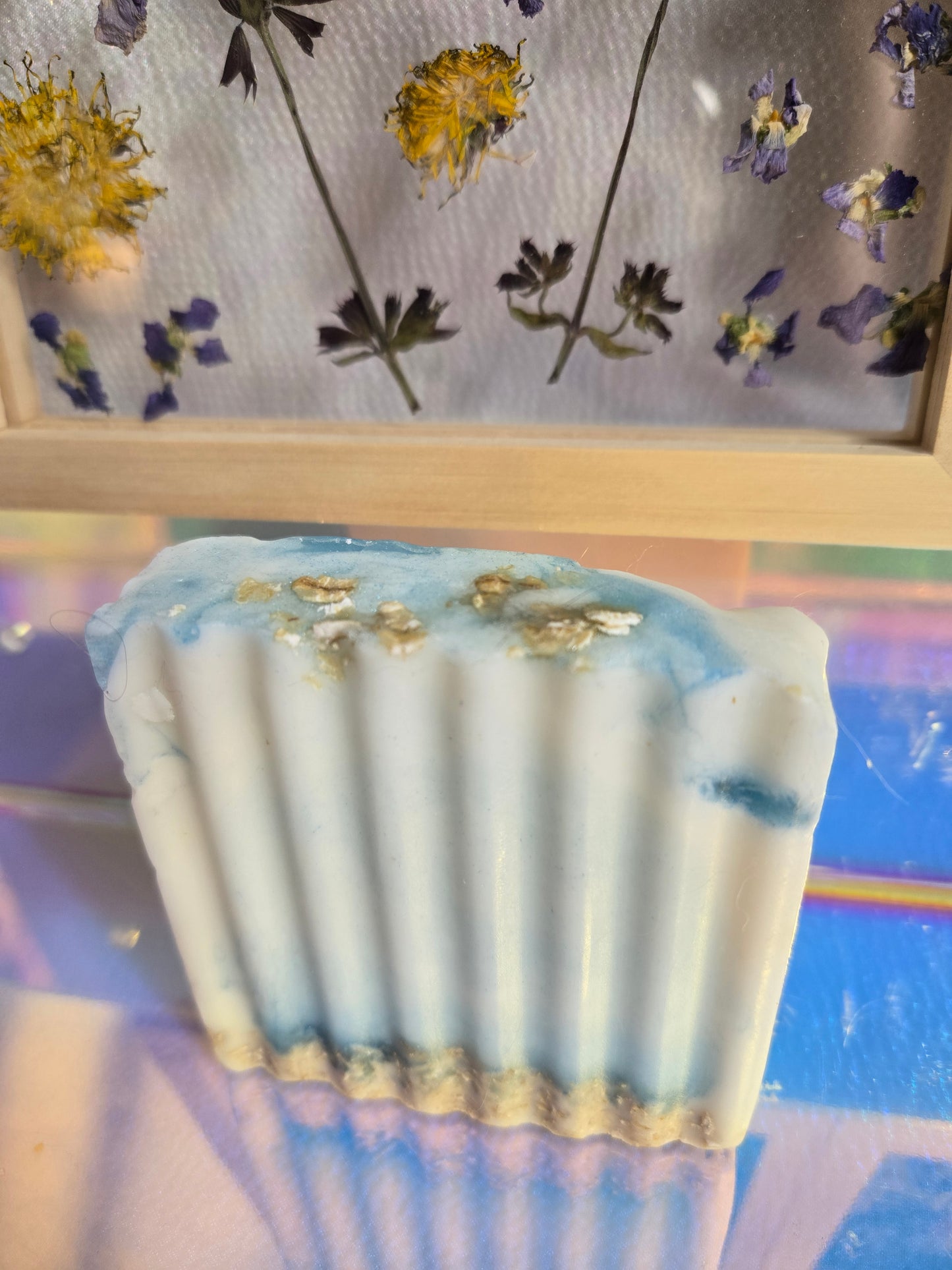 VANILLA SHORES | SHEA BUTTER SOAP | VANILLA • OATMEAL