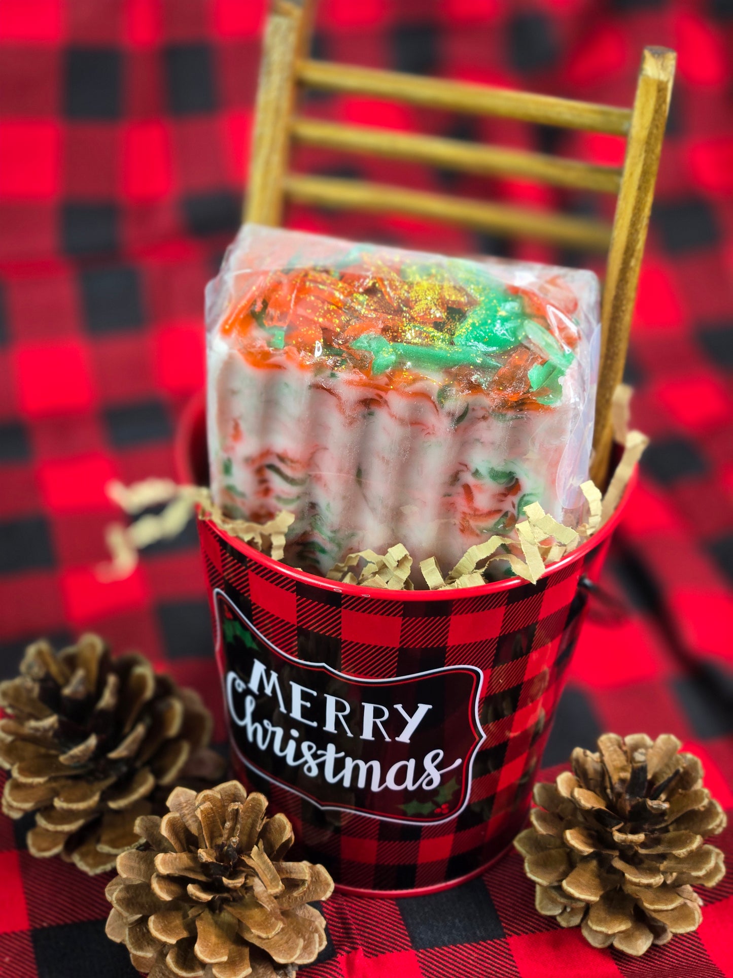 HOLIDAY SOAP BUCKET | CHRISTMAS SOAP GIFT SET | PICK YOUR SCENT