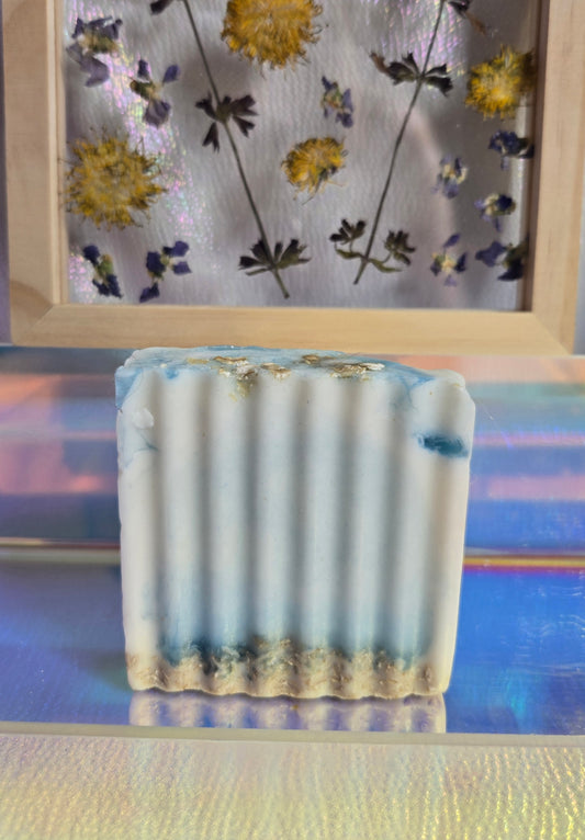 VANILLA SHORES |  SHEA BUTTER SOAP | VANILLA • OATMEAL