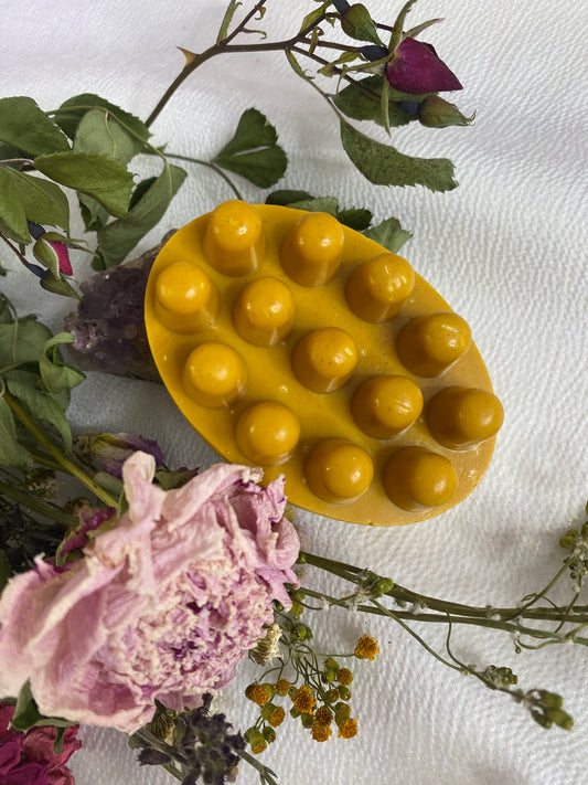 Golden Glow | TURMERIC • KOJIC ACID • HONEY MASSAGE BAR | GOATS MILK SOAP | FACE + BODY BAR